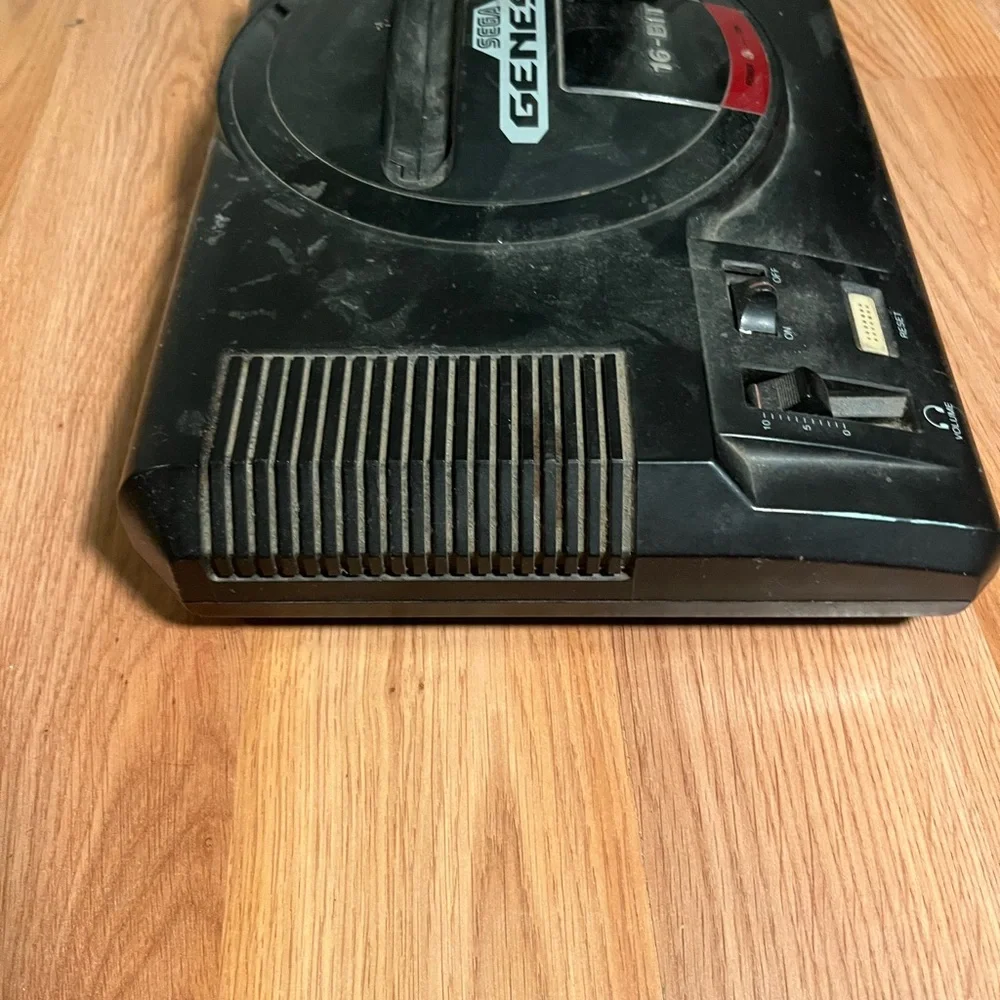 SEGA Genesis 16-Bit Black Home Console MK-1601 No Controller Not Tested